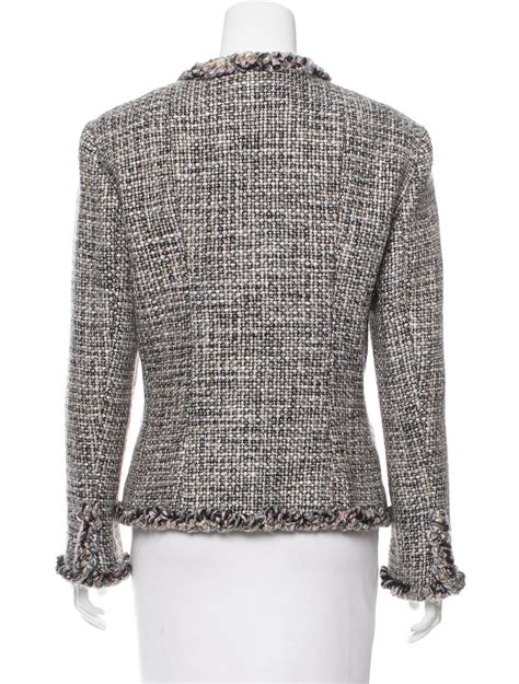 chanel tweed boucle.